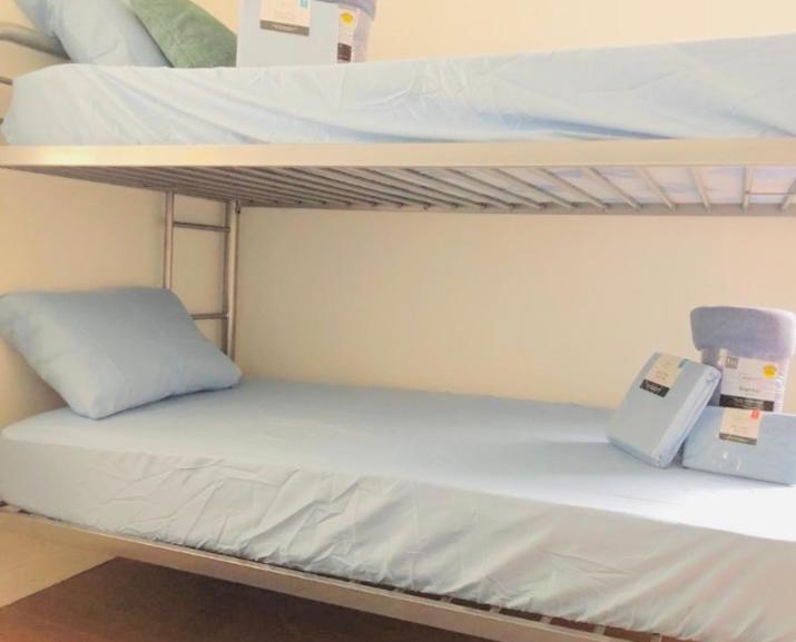 Lighthouse Point Men Only Dorms -3 Miles To The Beach מראה חיצוני תמונה
